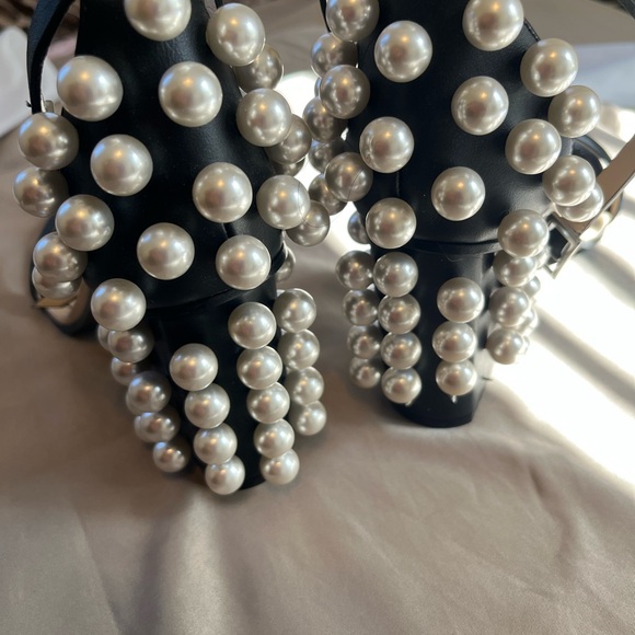 Emilio Pucci Leather Sandals - Picture 10 of 14